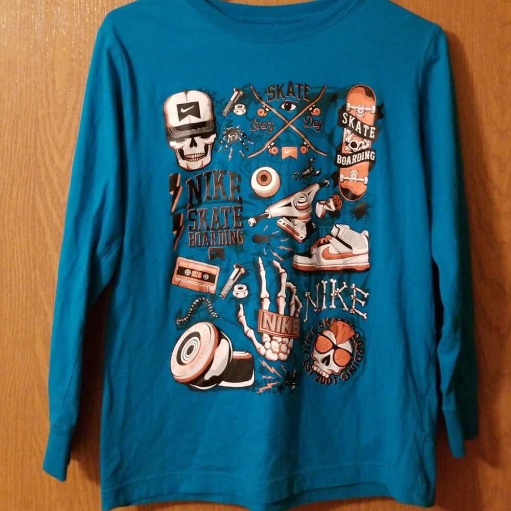 Nike shirt